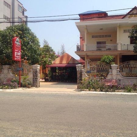 Ta Eng Guesthouse Kampot Esterno foto