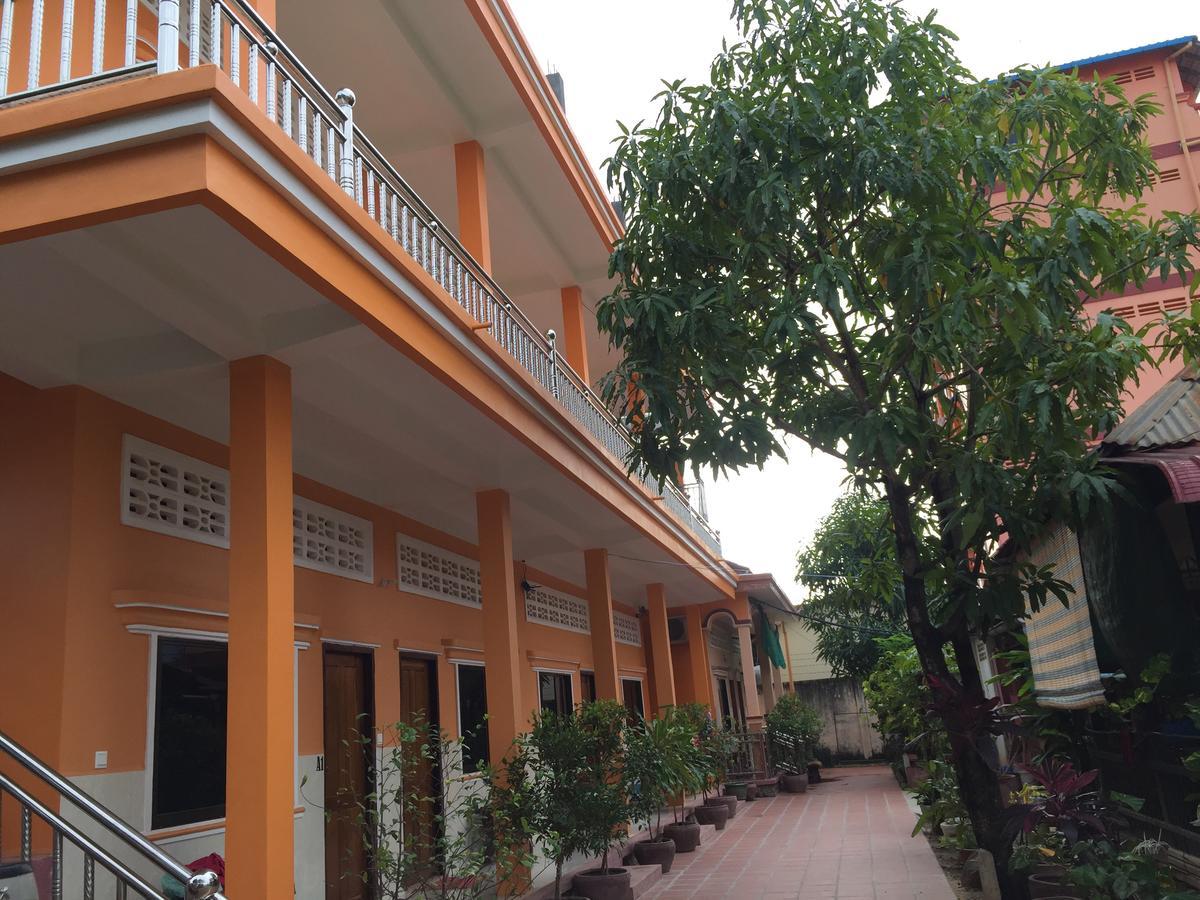 Ta Eng Guesthouse Kampot Esterno foto