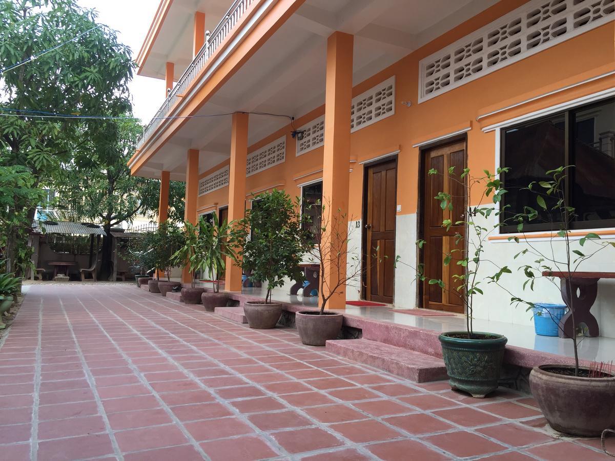 Ta Eng Guesthouse Kampot Esterno foto